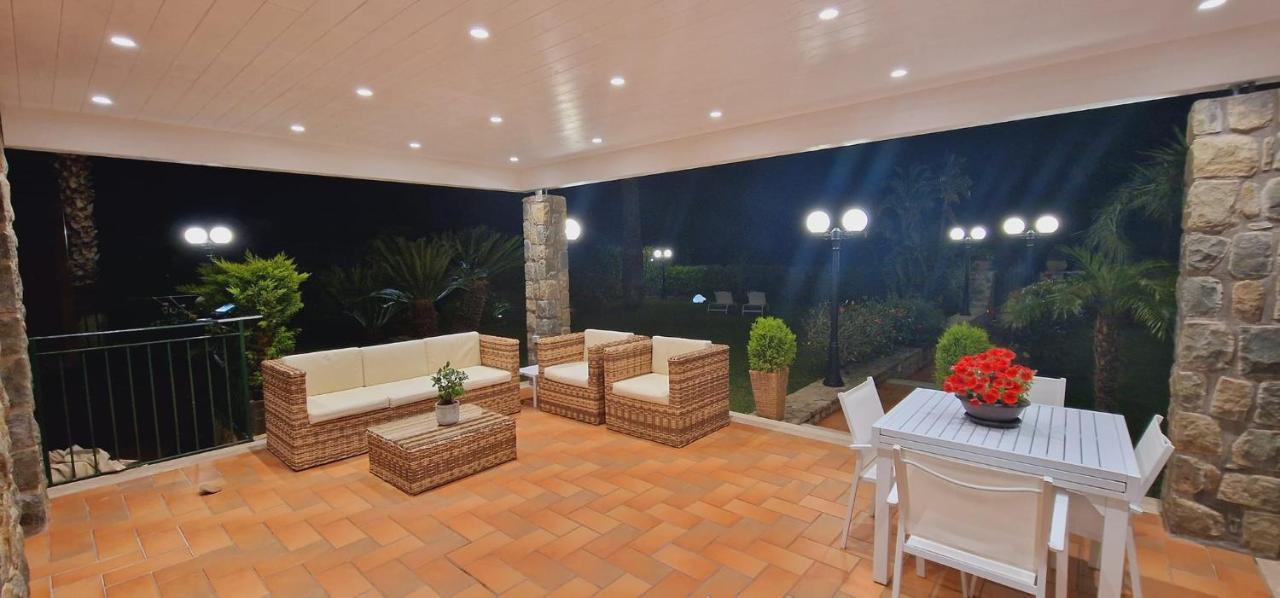 Villa Santina - เชฟาลู ภายนอก รูปภาพ